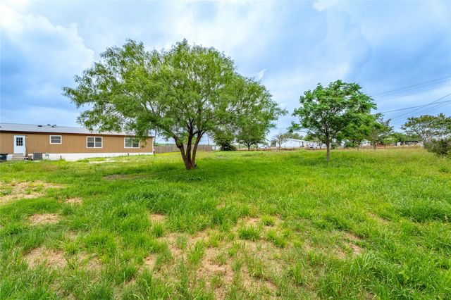 100 Cattle BND, Kyle, TX 78640
