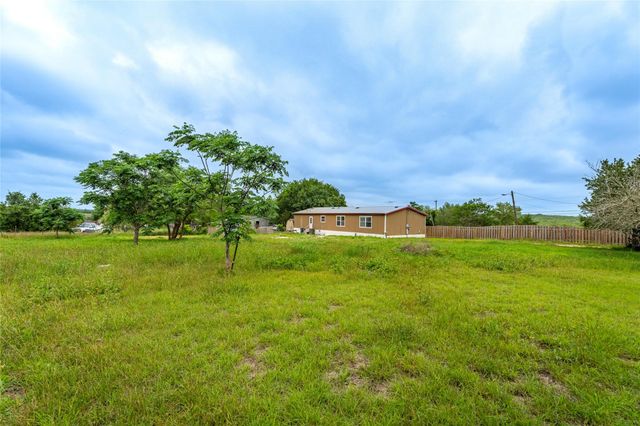 100 Cattle BND, Kyle, TX 78640