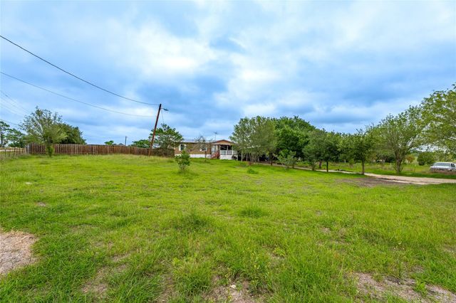 100 Cattle BND, Kyle, TX 78640