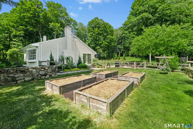 29 Old Farm Road, Weston, CT 06883