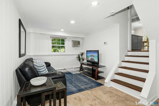 29 Old Farm Road, Weston, CT 06883