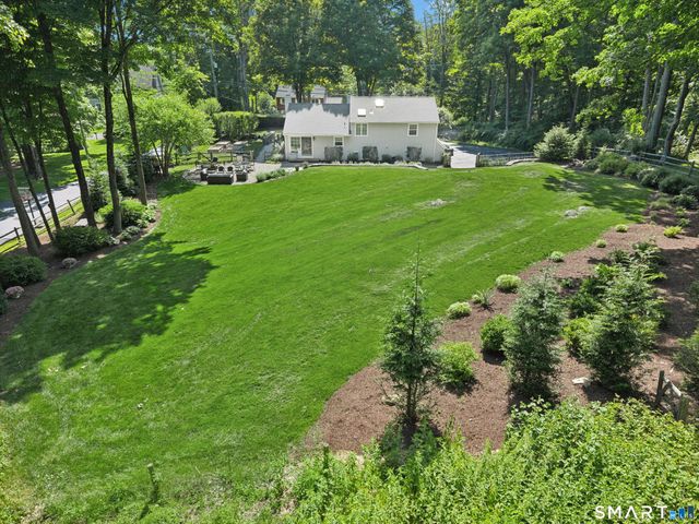 29 Old Farm Road, Weston, CT 06883