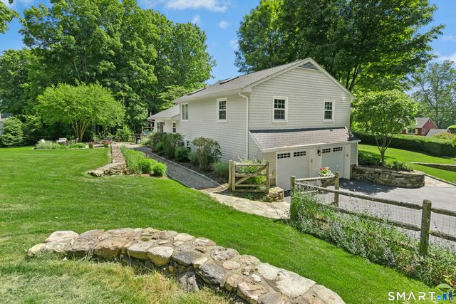29 Old Farm Road, Weston, CT 06883