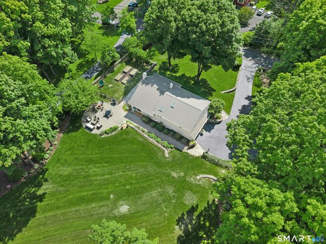 29 Old Farm Road, Weston, CT 06883