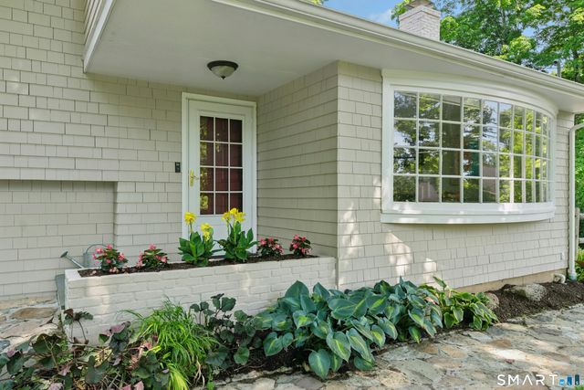 29 Old Farm Road, Weston, CT 06883
