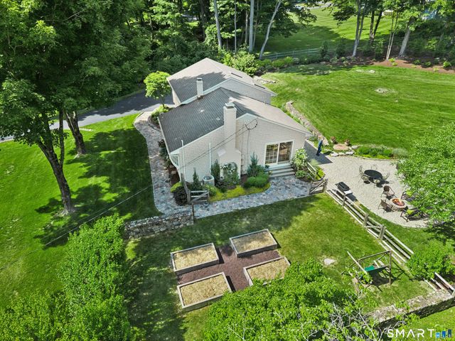 29 Old Farm Road, Weston, CT 06883