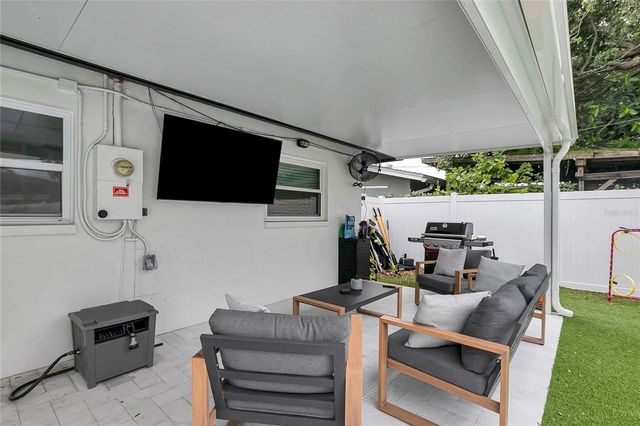 510 HILLCREST DRIVE, Largo, FL 33771