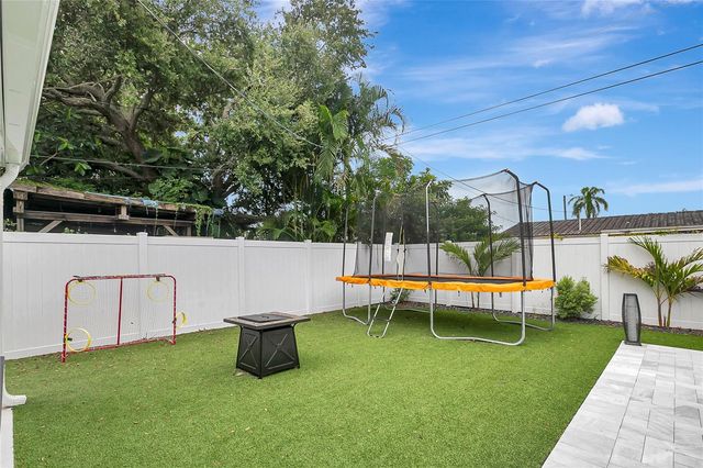 510 HILLCREST DRIVE, Largo, FL 33771