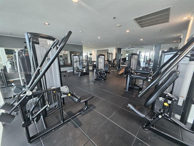 1155 Brickell Bay Dr 3408, Miami, FL 33131