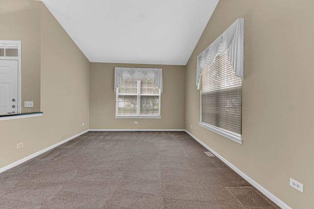 735 Pentwater Road, Romeoville, IL 60446
