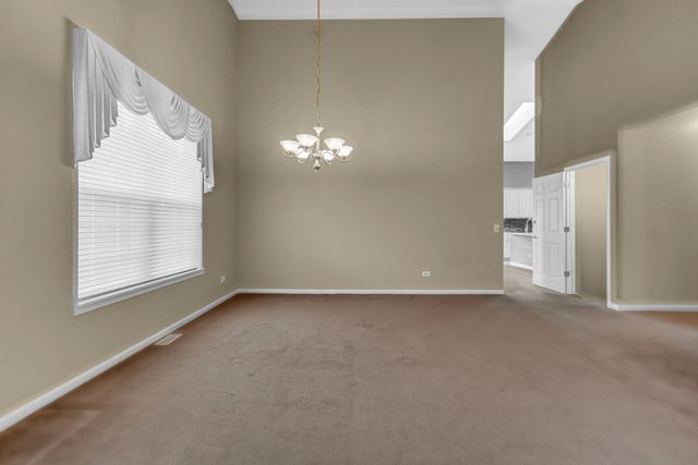735 Pentwater Road, Romeoville, IL 60446