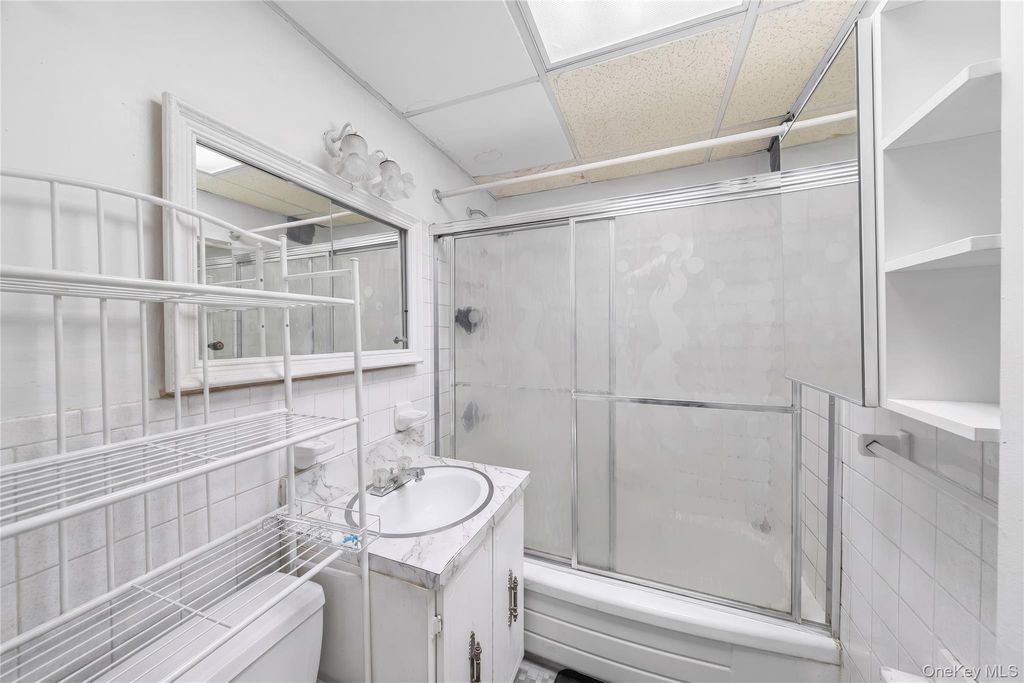 61-04 217th Street, Oakland Gardens, NY 11364 — photo 4
