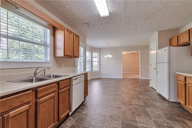 3190 Wrenwood Court, Loganville, GA 30052