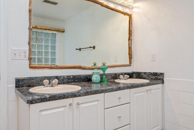 1190 Blackberry Circle, Baker, FL 32531