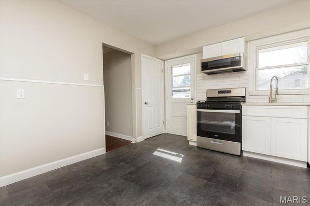 968 Buckeye Drive, St Louis, MO 63135