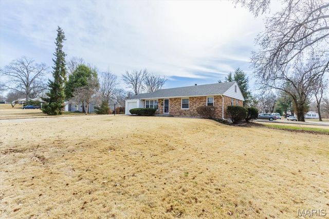 968 Buckeye Drive, St Louis, MO 63135