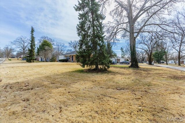 968 Buckeye Drive, St Louis, MO 63135