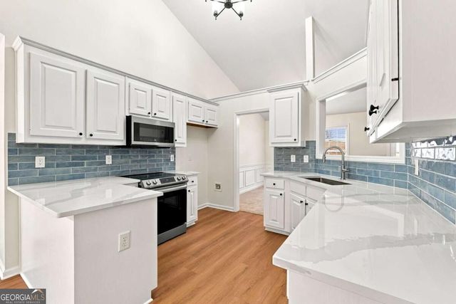 1422 Fountain Lakes Drive, Lawrenceville, GA 30043