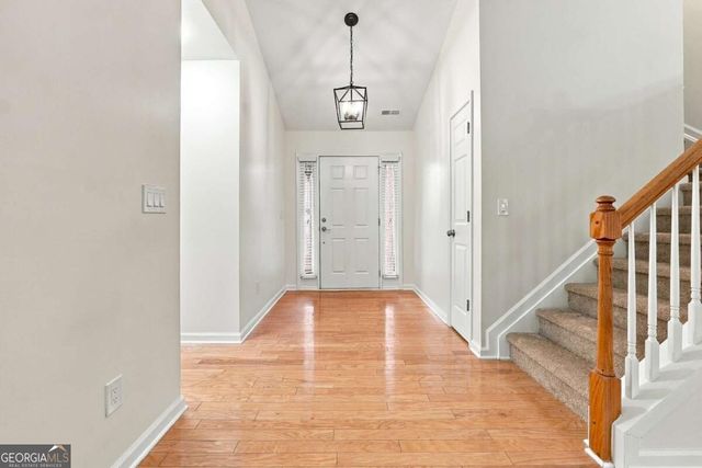 1422 Fountain Lakes Drive, Lawrenceville, GA 30043