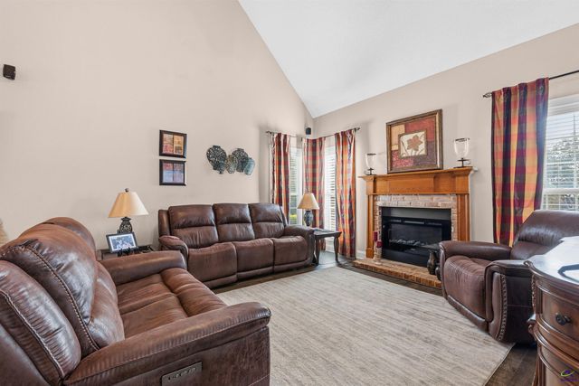 229 Santa Fe Trail, Warner Robins, GA 31088