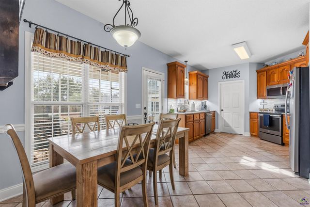 229 Santa Fe Trail, Warner Robins, GA 31088