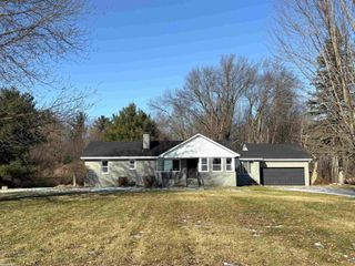 8760 Gratiot Avenue, Columbus Twp, MI 48063