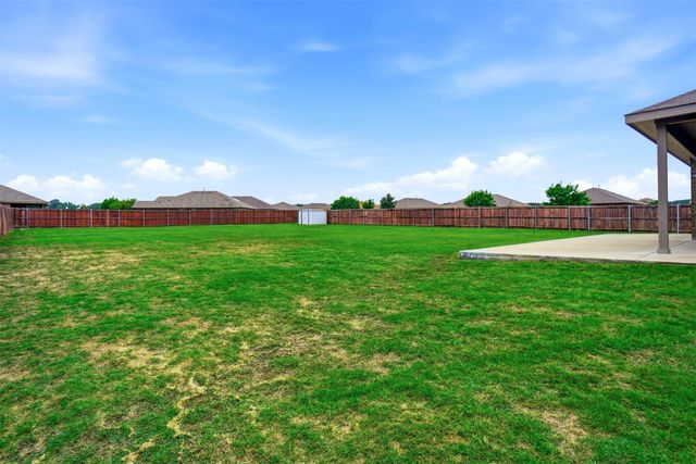 1004 Kimbrough Road, Azle, TX 76020