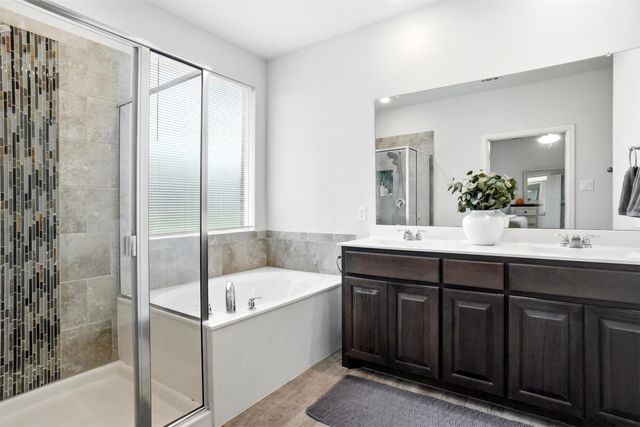 1004 Kimbrough Road, Azle, TX 76020