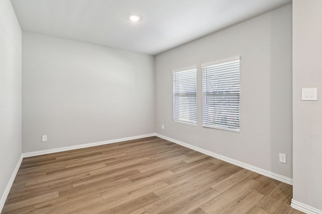 2122 Longchamp Lane, Seagoville, TX 75159