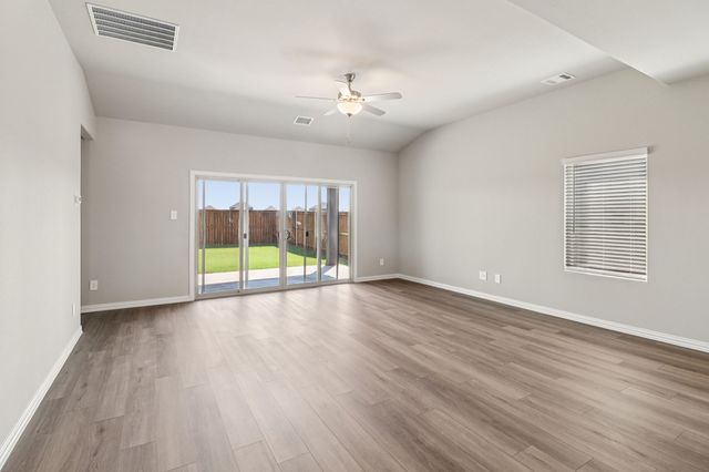 2122 Longchamp Lane, Seagoville, TX 75159