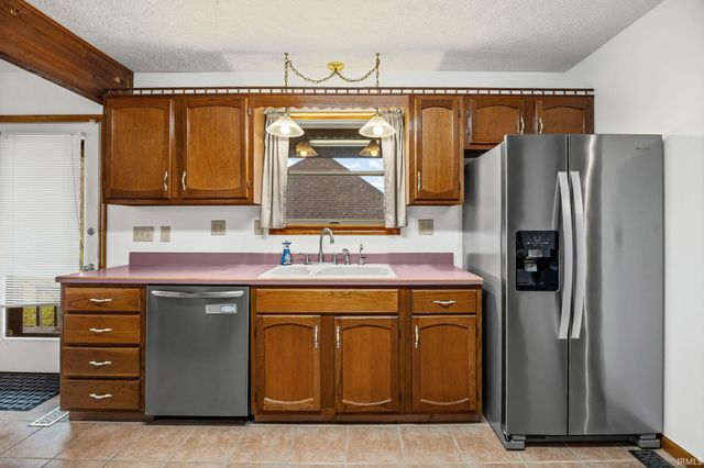 100 Rosa Lane, Lafayette, IN 47905