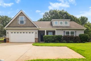 592 Hammett Store Road, Lyman, SC 29365