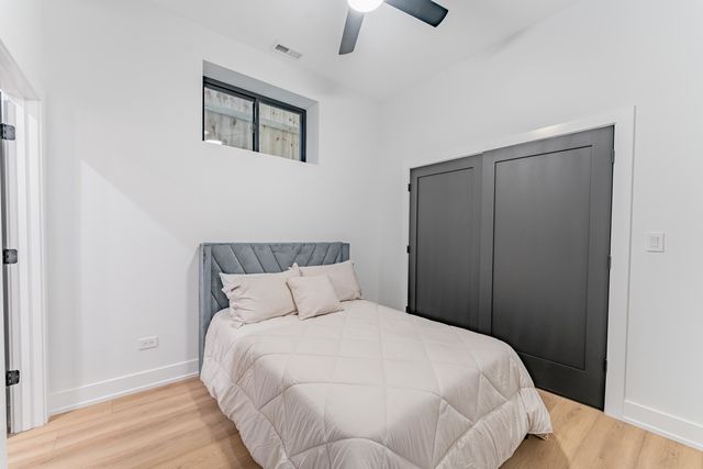4210 W 5th Avenue, Chicago, IL 60624