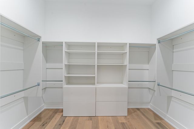 4210 W 5th Avenue, Chicago, IL 60624