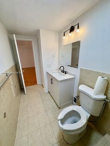 9351 Fontainebleau Blvd B105, Miami, FL 33172