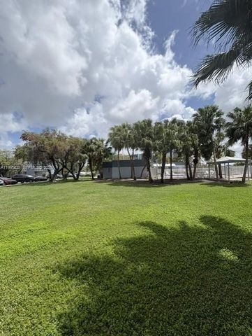 9351 Fontainebleau Blvd B105, Miami, FL 33172