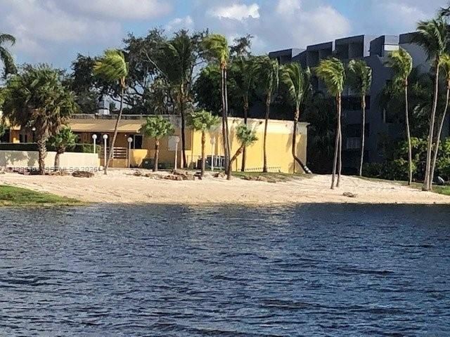 9351 Fontainebleau Blvd B105, Miami, FL 33172