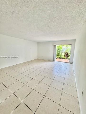 9351 Fontainebleau Blvd B105, Miami, FL 33172