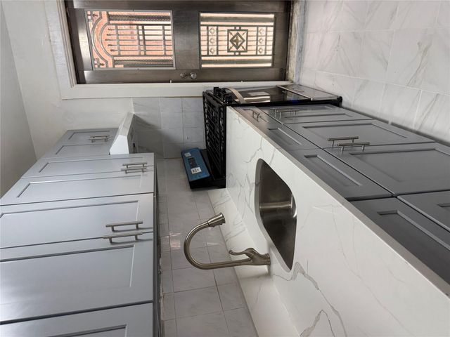 44-11 Macnish Street 1E, Elmhurst, NY 11373