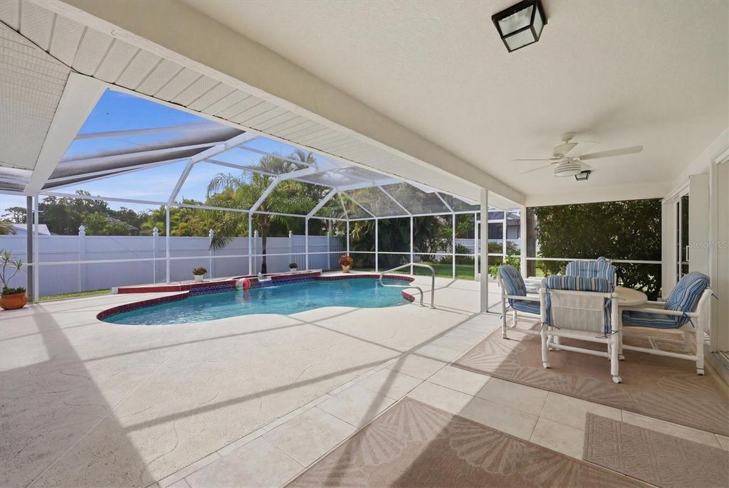 Image 26 of property listing at 5981 MARIGOLD ROAD, Venice, FL 34293