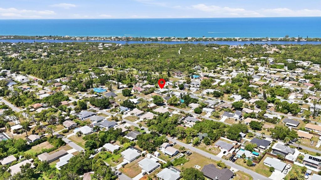 Image 56 of property listing at 5981 MARIGOLD ROAD, Venice, FL 34293