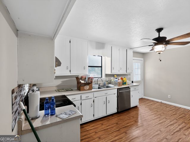 75 Plantation Avenue, Carrollton, GA 30117