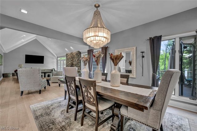 8536 Timber Trail, Brecksville, OH 44141