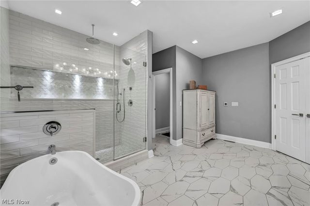 8536 Timber Trail, Brecksville, OH 44141