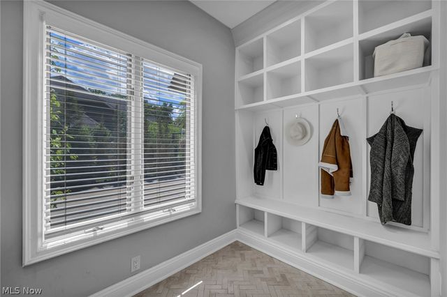 8536 Timber Trail, Brecksville, OH 44141
