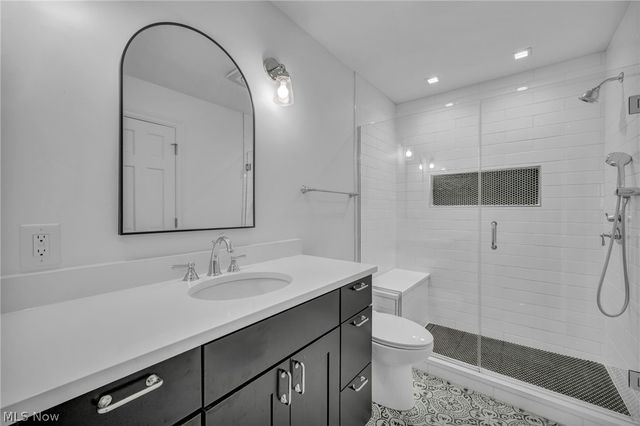 8536 Timber Trail, Brecksville, OH 44141