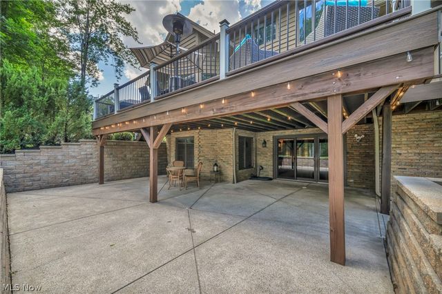 8536 Timber Trail, Brecksville, OH 44141