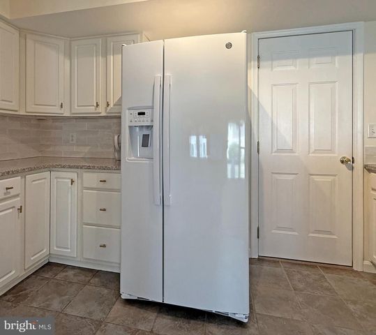 251 LAKESIDE DR, Lewes, DE 19958