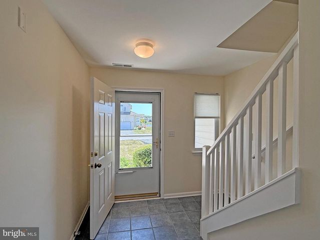 251 LAKESIDE DR, Lewes, DE 19958