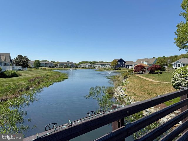 251 LAKESIDE DR, Lewes, DE 19958